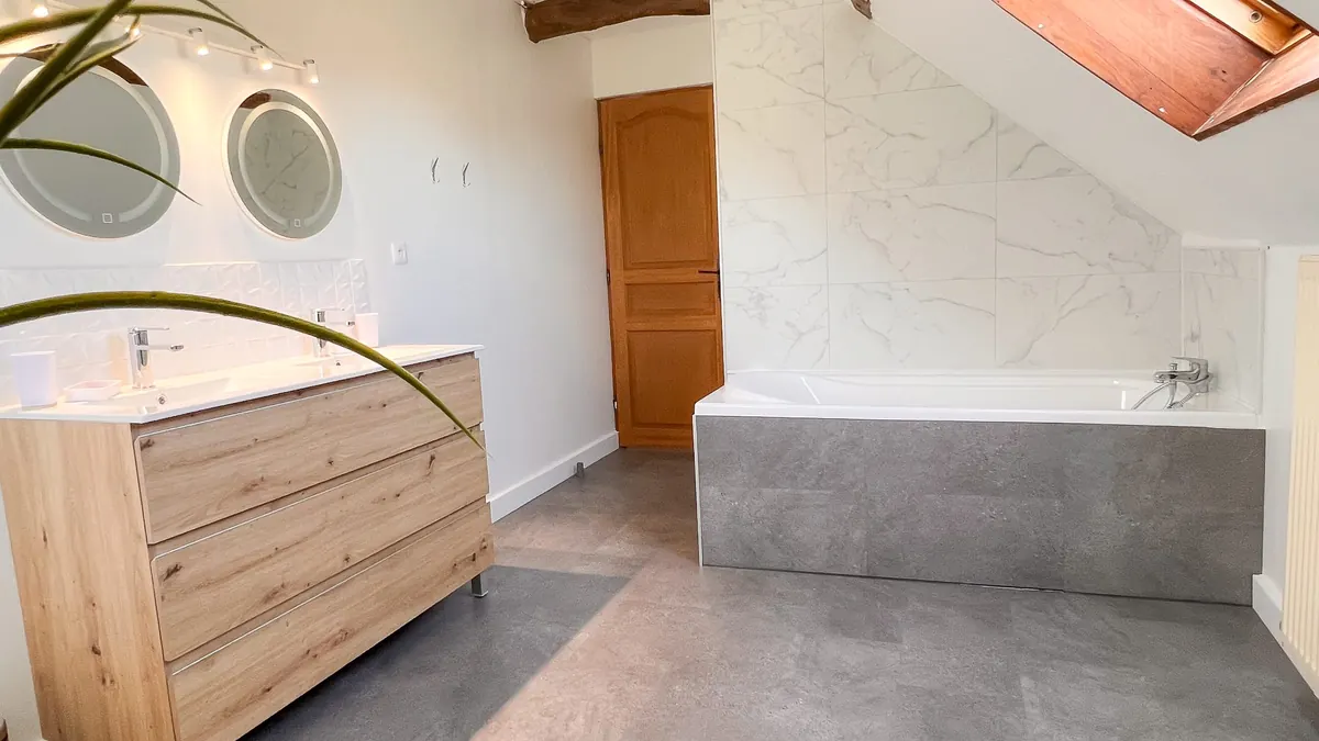 Salle de bain (étage), photo 2